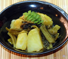 高菜漬とじゃがいもの煮物